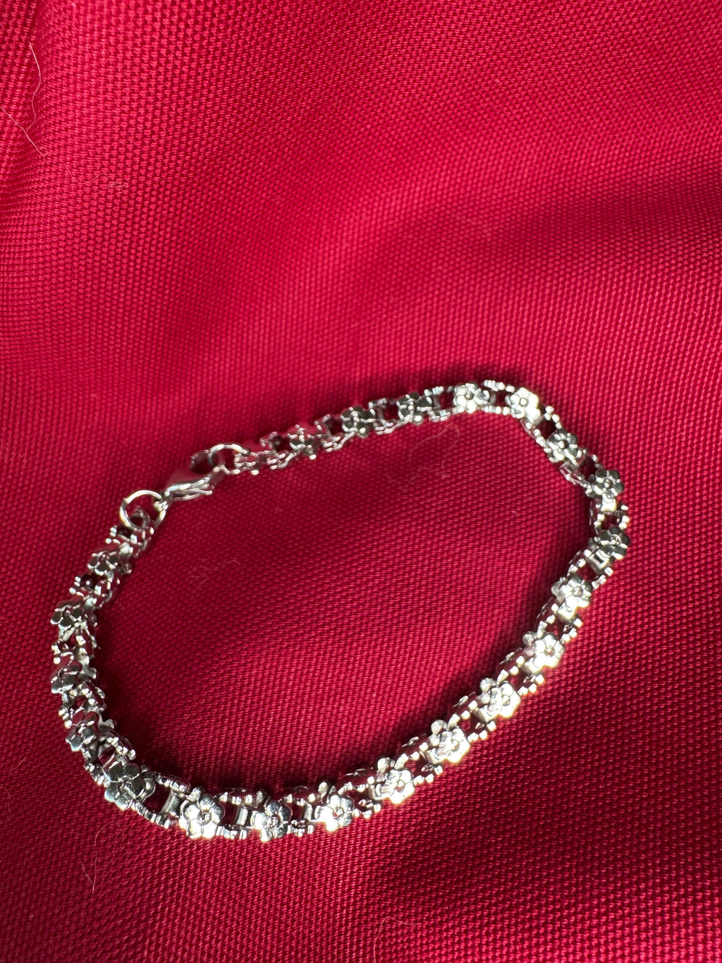 Collana "Prato Incantato" – Maglia a Margherite