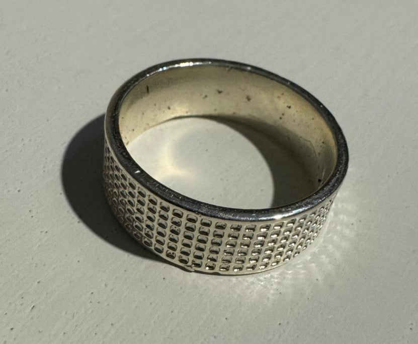 "Sequenza" – Anello con Modulo Geometrico