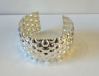 Bracciale a Fascia in Argento Lucido – Design Geometrico Martellato
